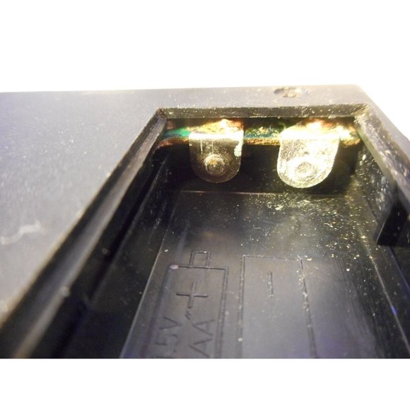 Vintage Magnavox AM/FM Stereo Radio With Headphone 1980s D1650 powers on - Picture 8 of 9